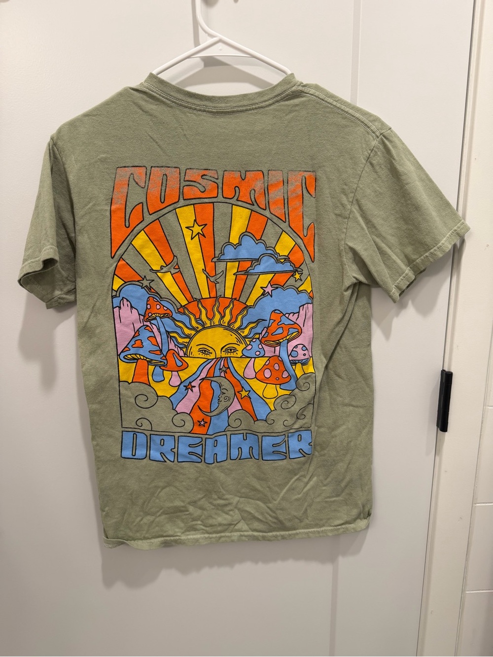 Men's Olive Graphic Pocket Tee - Unbranded - Picture 2 of 3